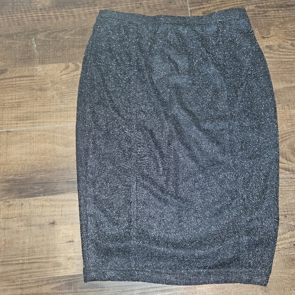 10/$15 🎃 Story of Lola Glitter Skirt - Picture 1 of 3